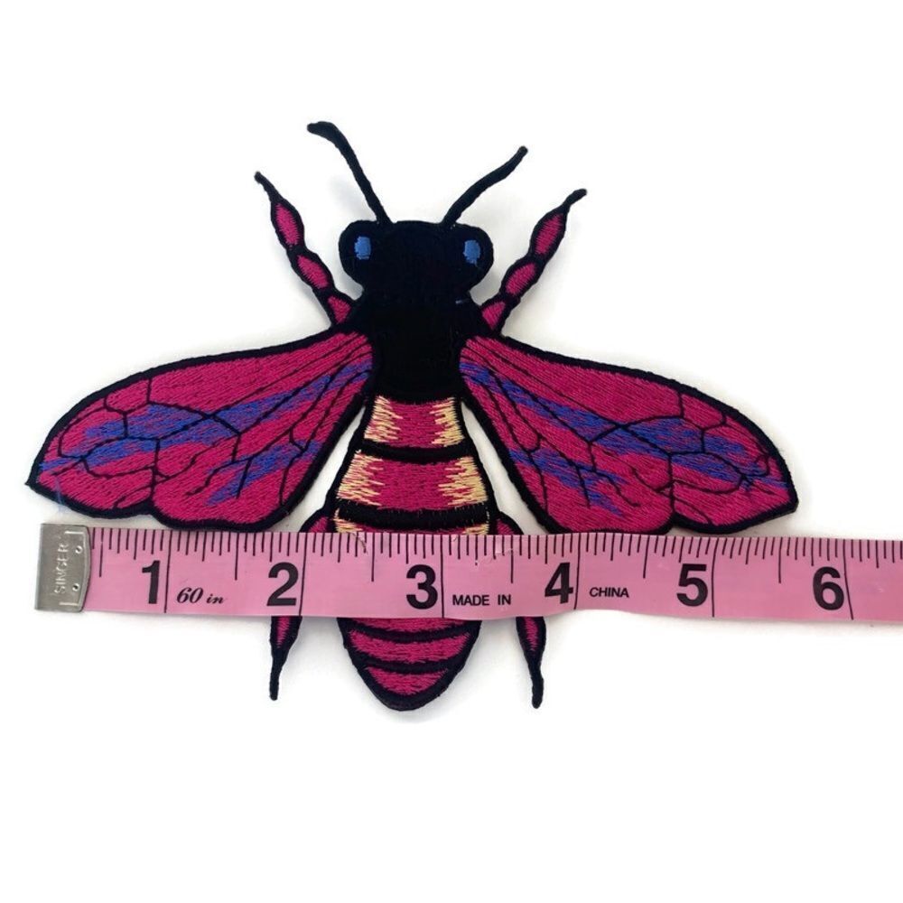 Pink Bee/Beetle Embroidered Patch - Picture 3 of 5